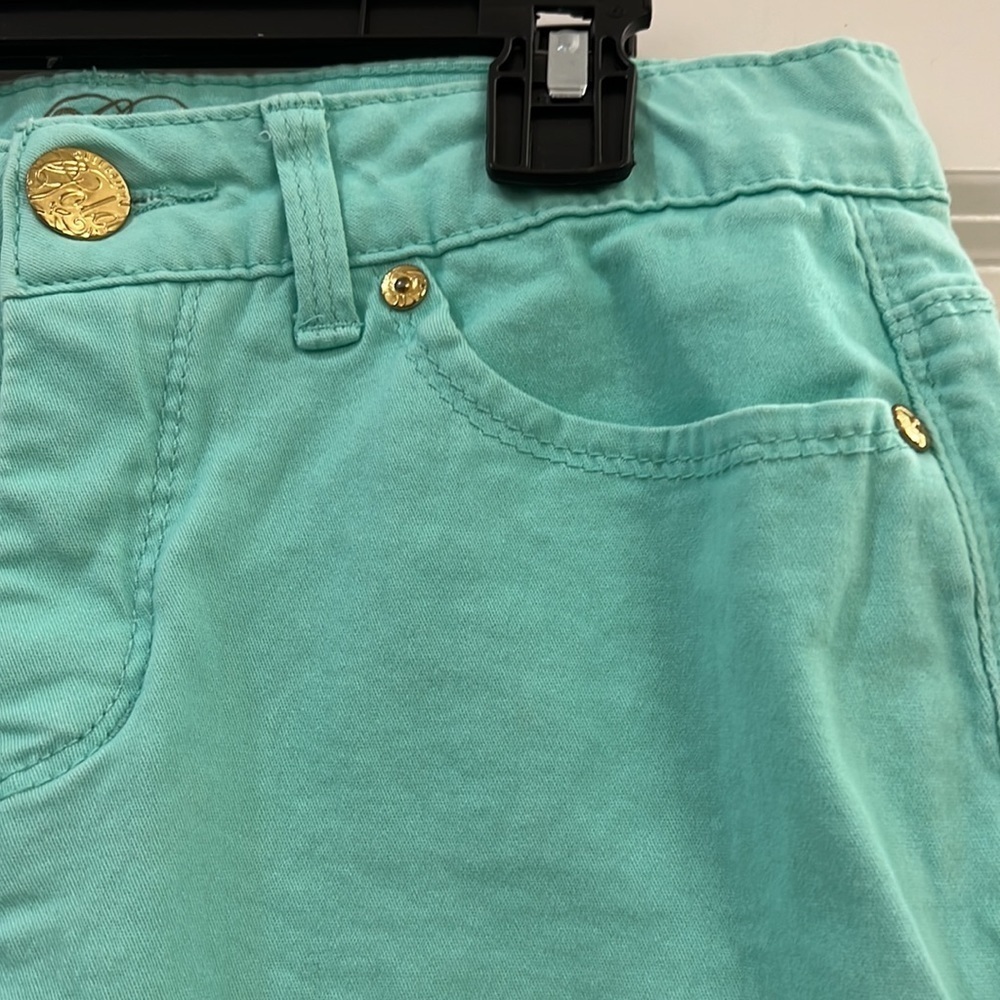 Celebrity Gold ladies capris - Picture 3 of 8